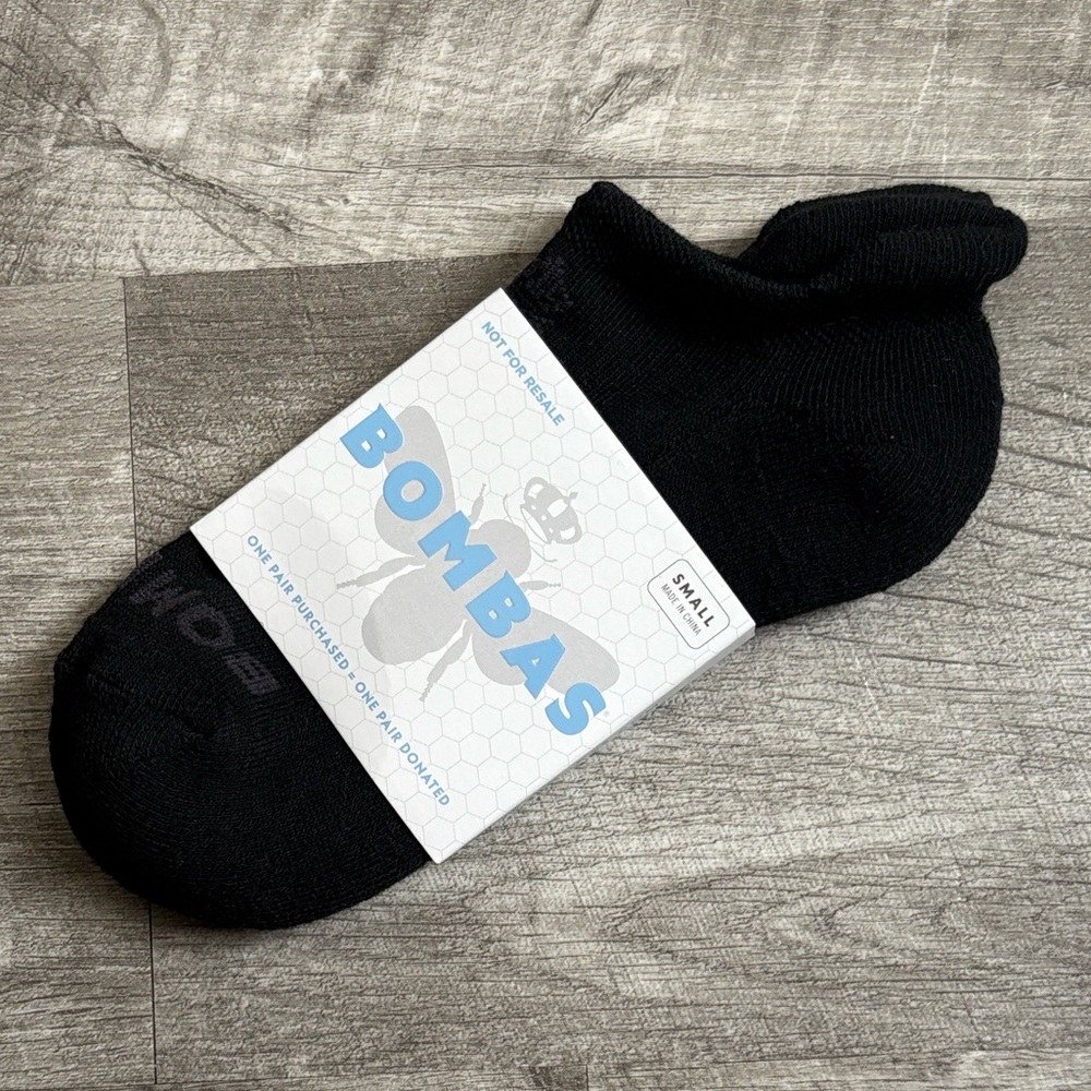 NWT Bombas Ankle Sock Black Size Small